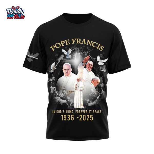 In God’s Arms Forever At Peace 1936-2025 Memory Is Prayer T-Shirt